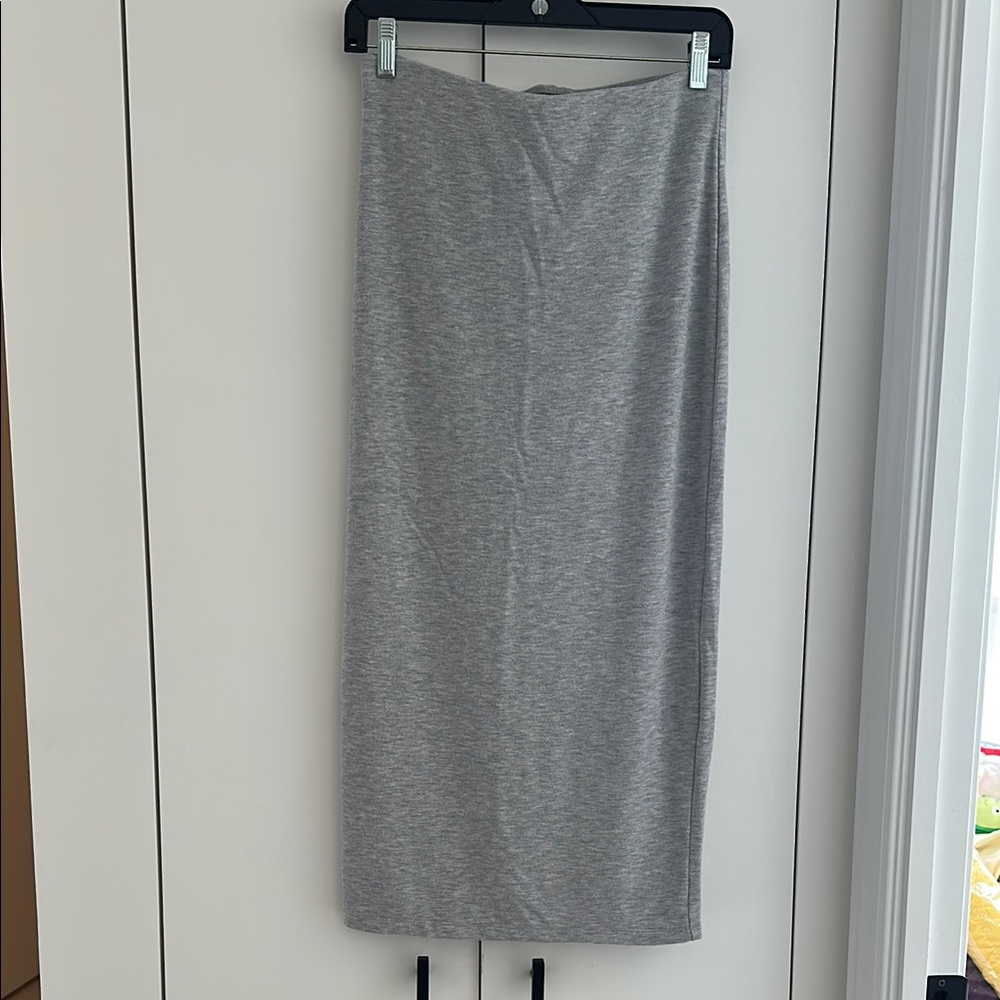 Aritzia Grey Women's Stretch Skirt M